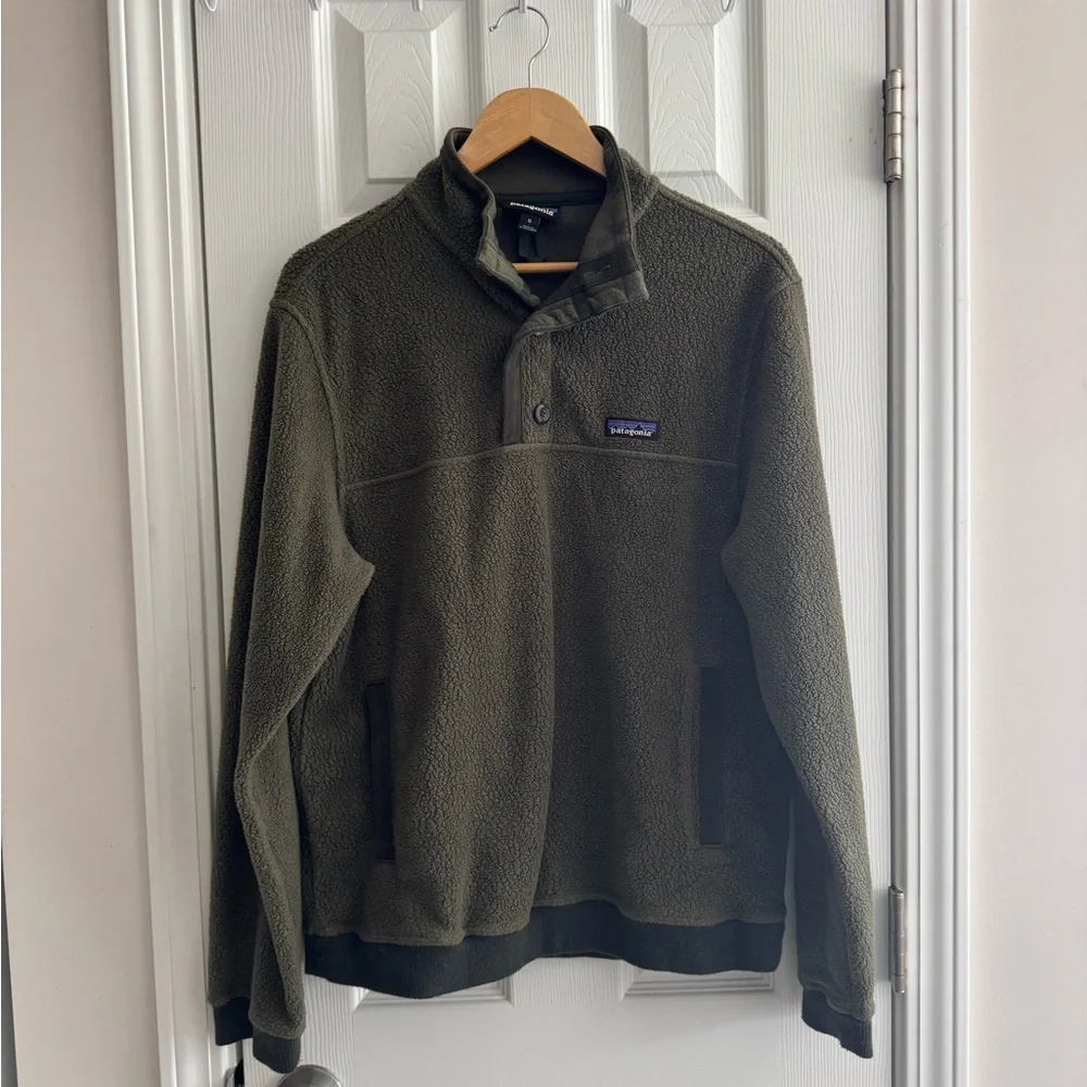 Patagonia Men’s Green Synchilla Sweater - Picture 6 of 8